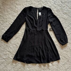 Express black plunge wrap long sleeve cocktail dress NWT